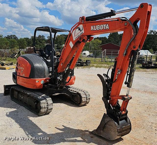 Image of Kubota KX040-4 equipment image 2