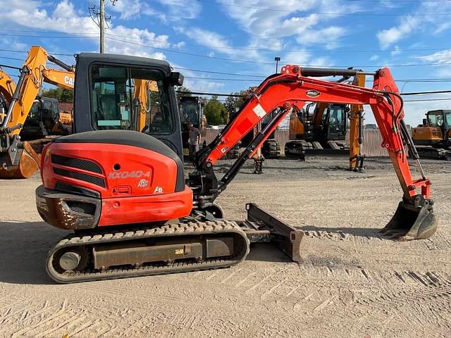 Image of Kubota KX040 equipment image 2