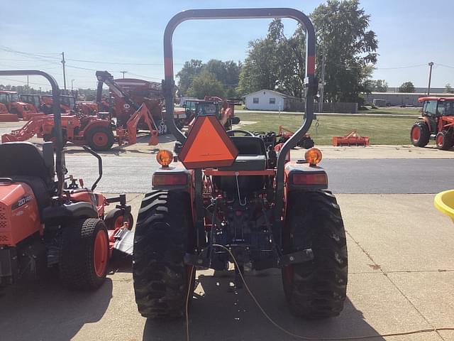 Image of Kubota L2501 equipment image 3