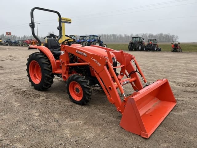 Image of Kubota L2501D equipment image 4