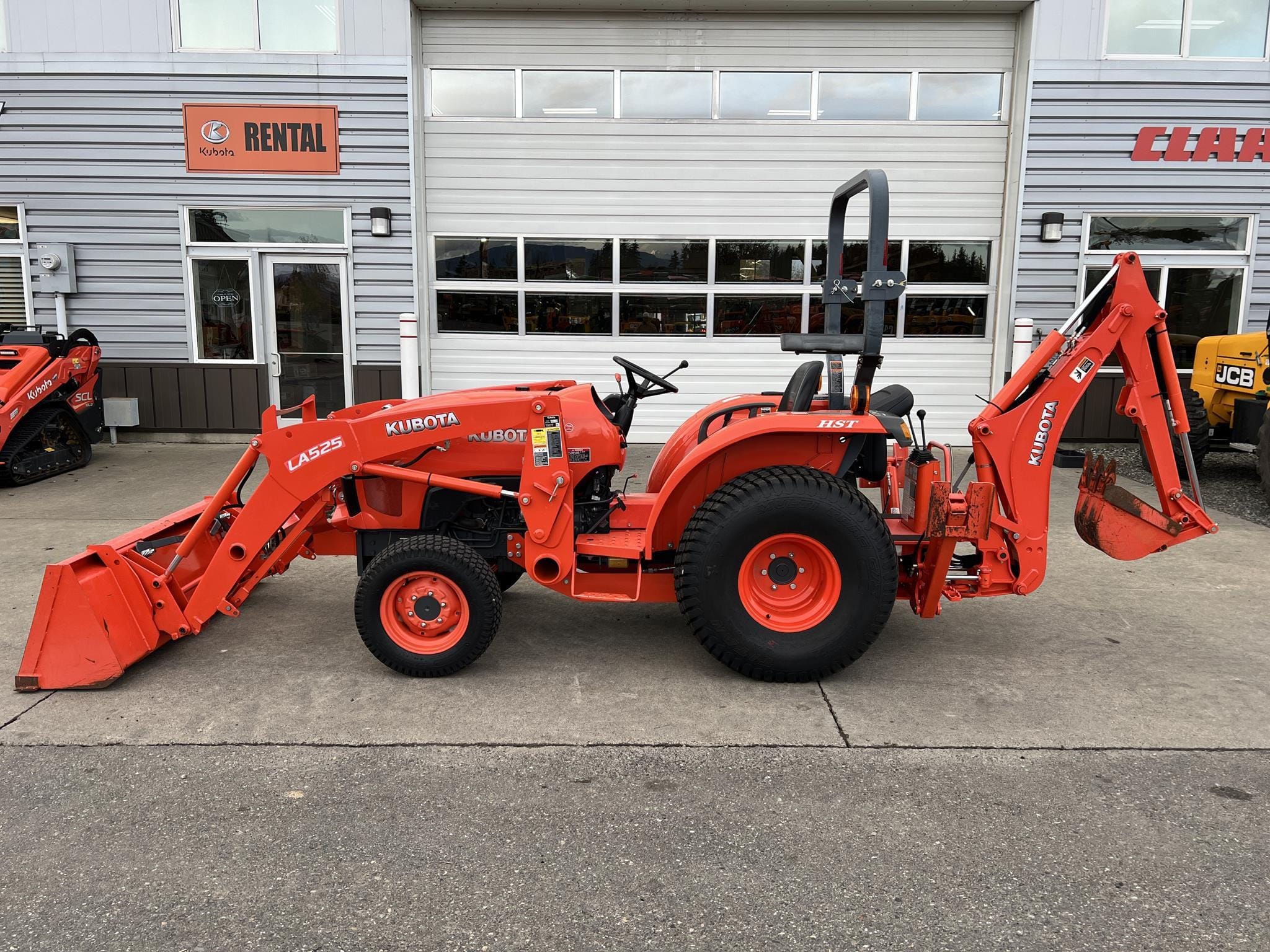 2019 Kubota L2501HST Equipment Image0