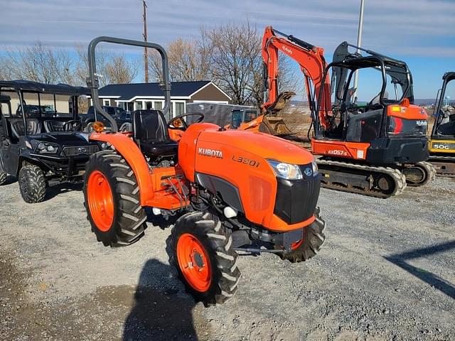 Image of Kubota L3301 equipment image 1