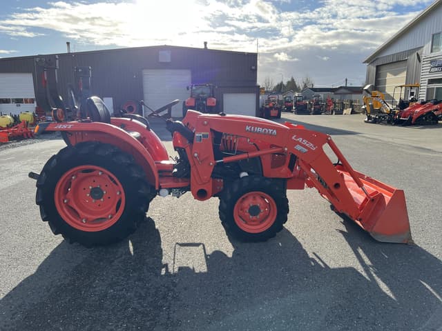 Image of Kubota L3301HST equipment image 4