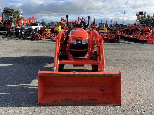 Image of Kubota L3301HST equipment image 2