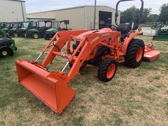 Image of Kubota L3901 equipment image 1