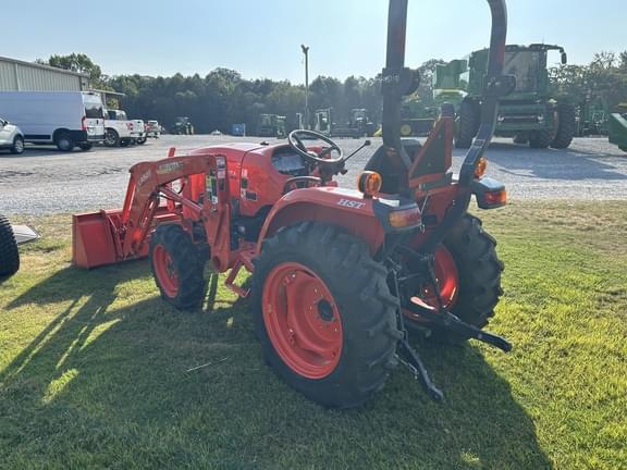 Image of Kubota L3901 equipment image 2