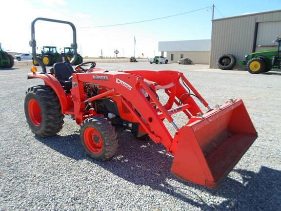 Image of Kubota L3901 equipment image 1