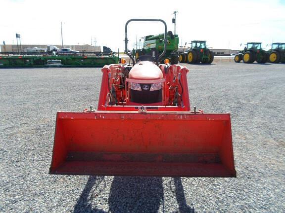 Image of Kubota L3901 equipment image 2