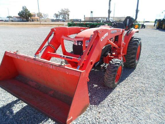 Image of Kubota L3901 equipment image 4