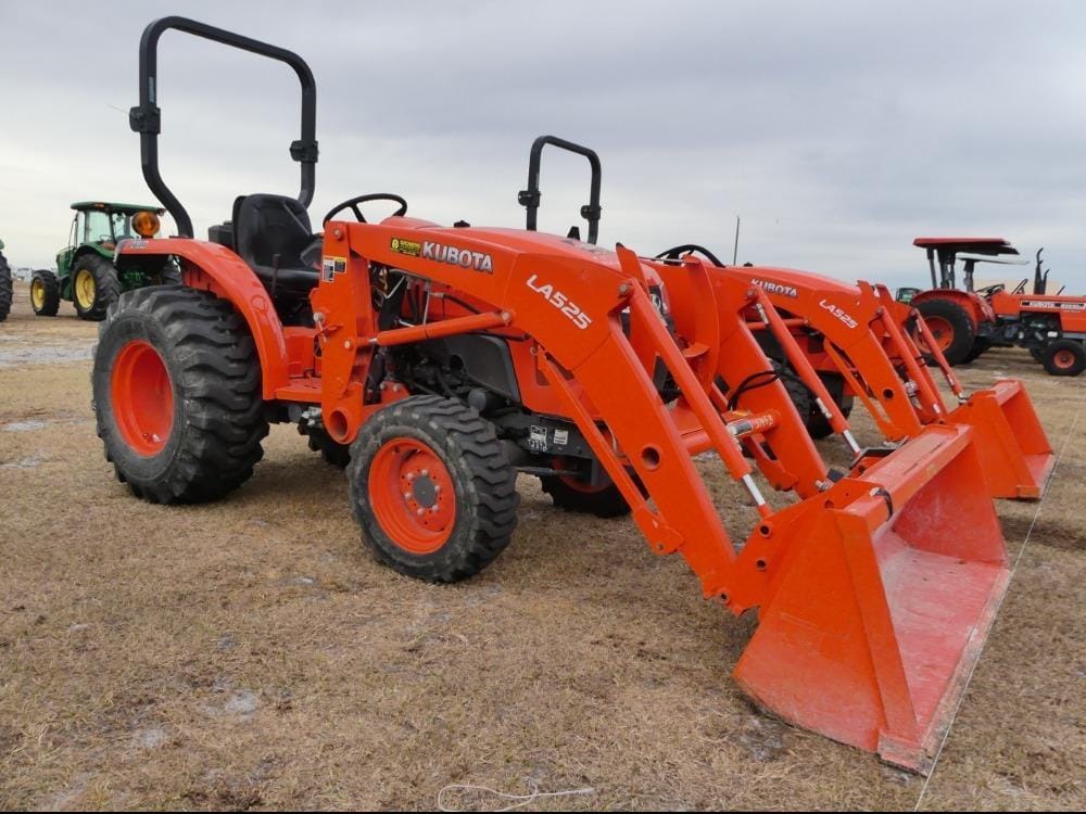 2019 Kubota L3901 Equipment Image0