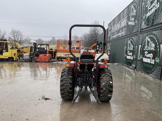 Image of Kubota L3901 equipment image 2