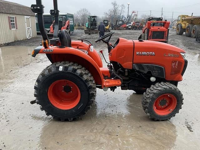 Image of Kubota L3901 equipment image 4