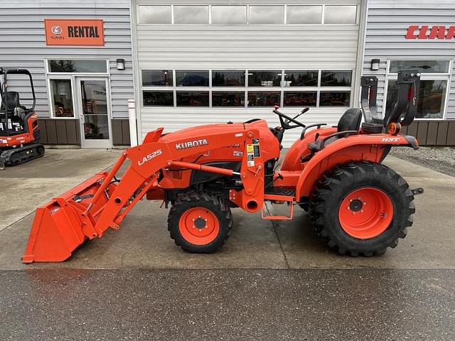 Image of Kubota L3901HST equipment image 1