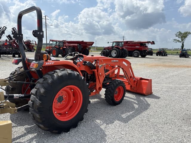 Image of Kubota L4701 equipment image 2