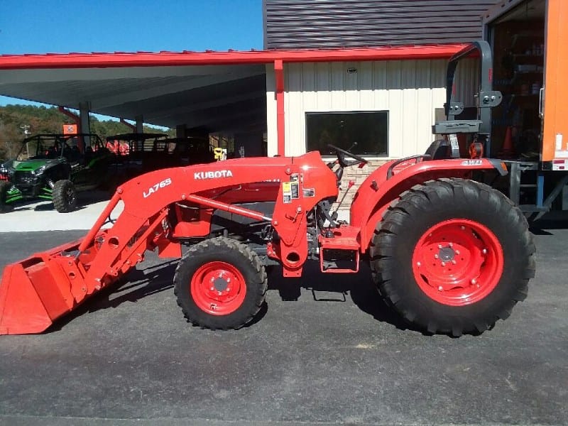 2019 Kubota L4701DT Equipment Image0