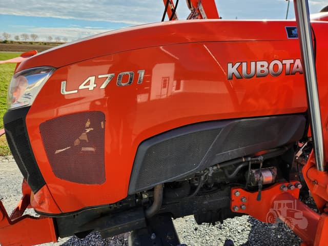 Image of Kubota L4701DT equipment image 4