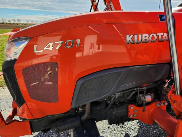 Image of Kubota L4701DT equipment image 4