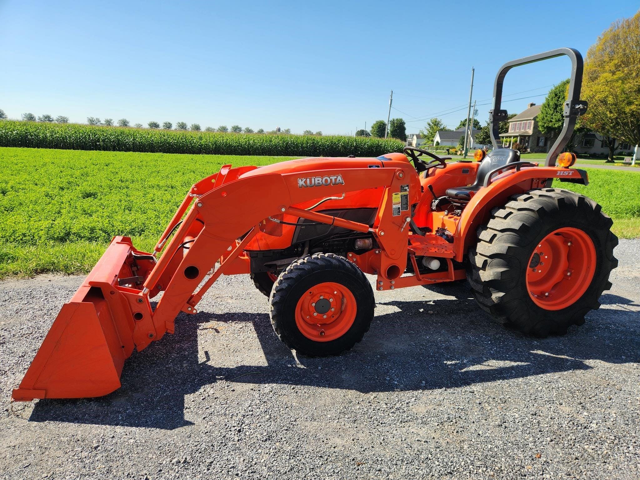 2019 Kubota L4701HST Equipment Image0