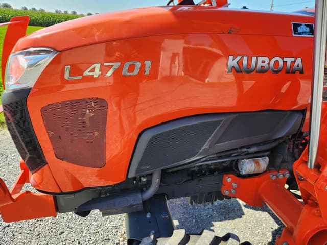 Image of Kubota L4701HST equipment image 4