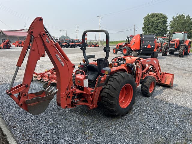 Image of Kubota L4701HST equipment image 3