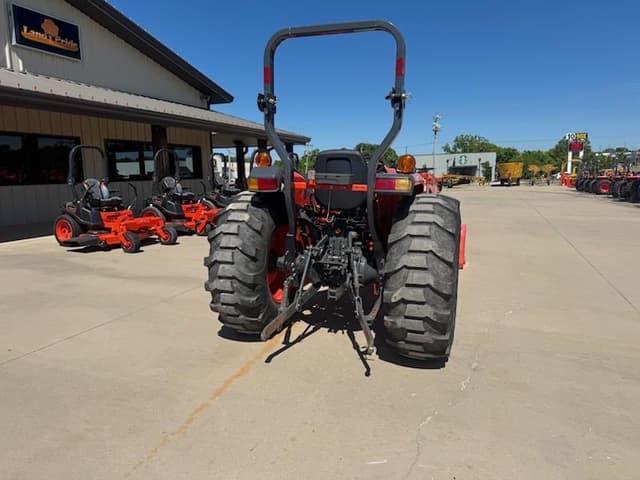 Image of Kubota L4701HST equipment image 3