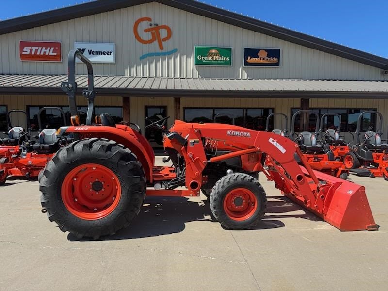 2019 Kubota L4701HST Equipment Image0