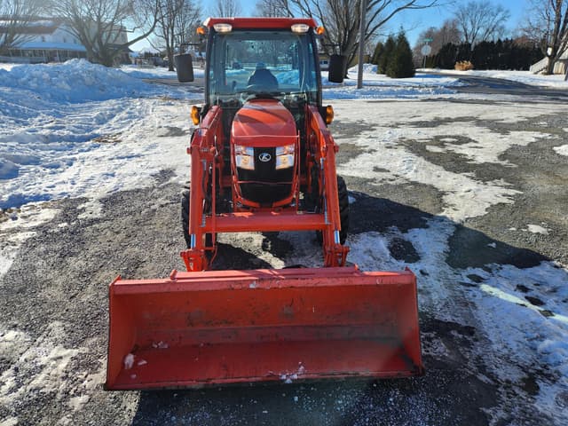 Image of Kubota L4760HSTC equipment image 2