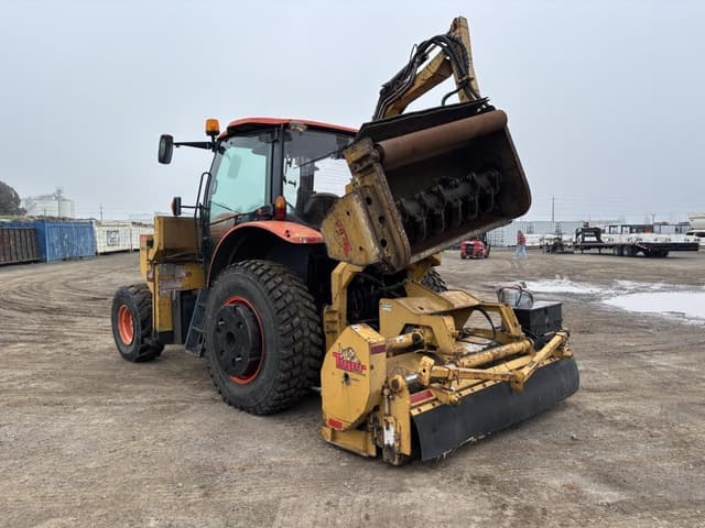 Image of Kubota M126GX equipment image 3