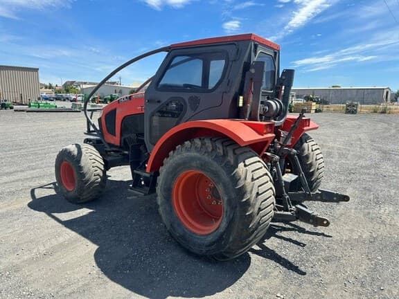 Image of Kubota M5-111 equipment image 2