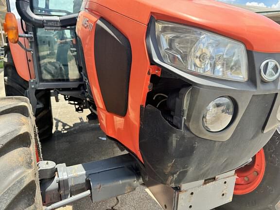 Image of Kubota M5-111 equipment image 3