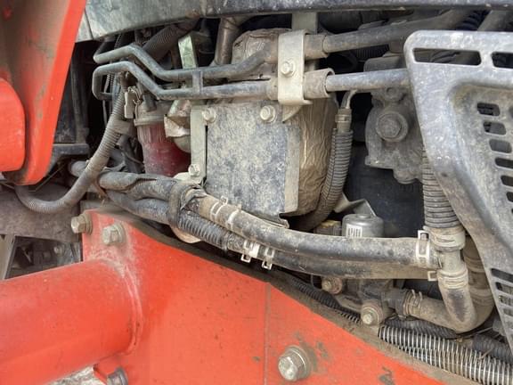 Image of Kubota M5-111 equipment image 4