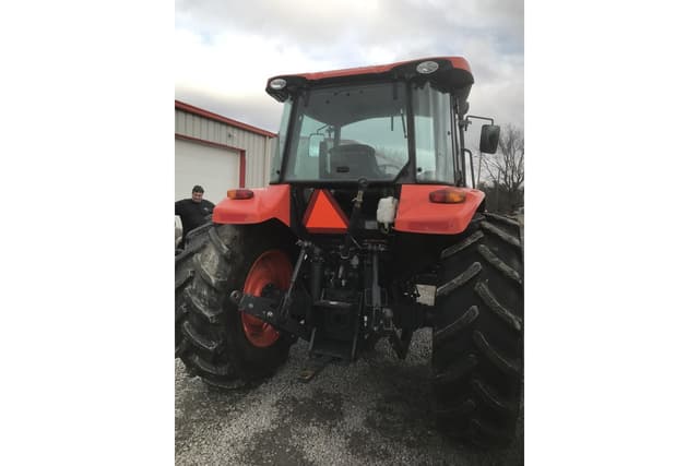 Image of Kubota M5-111 equipment image 4