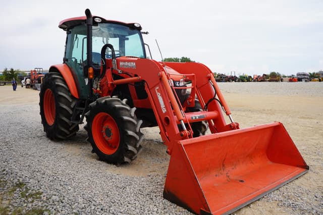 Image of Kubota M5-111D equipment image 3