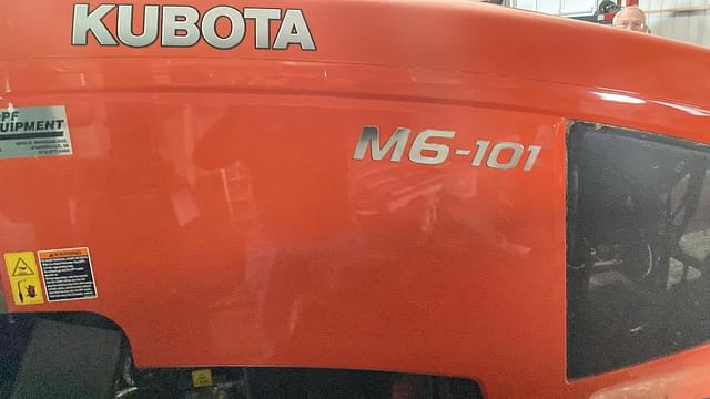 Image of Kubota M6-101 equipment image 1