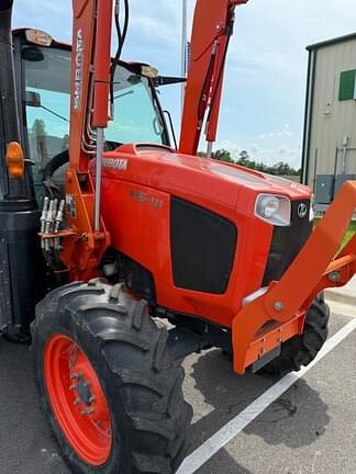 Image of Kubota M6-111 equipment image 3