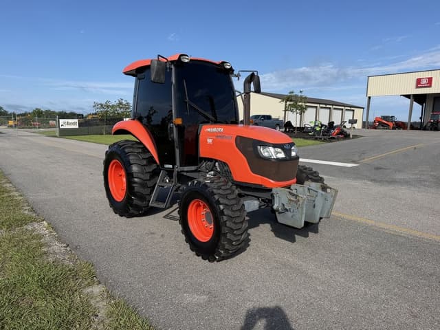 Image of Kubota M6060 equipment image 3