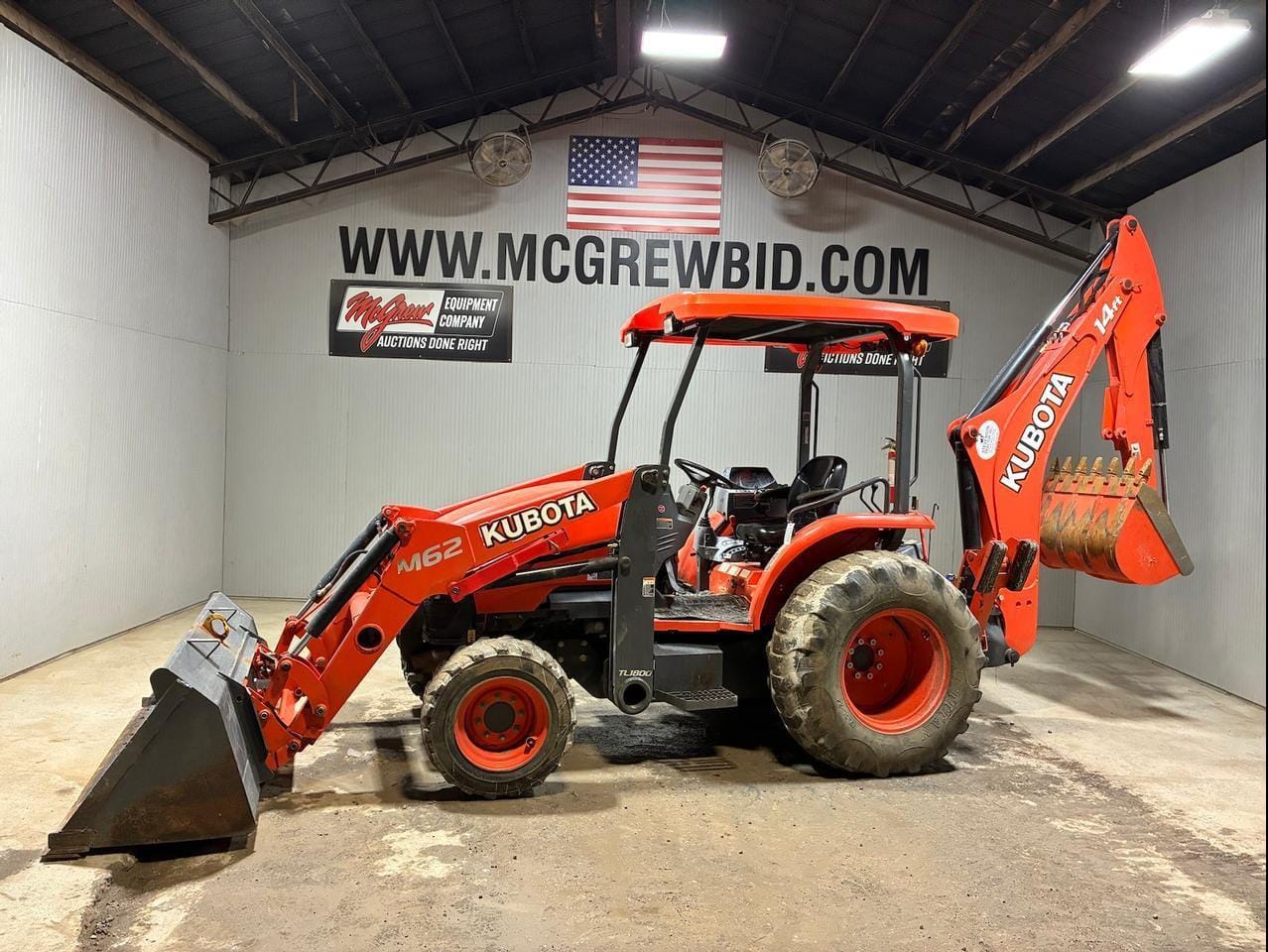 2019 Kubota M62 Equipment Image0