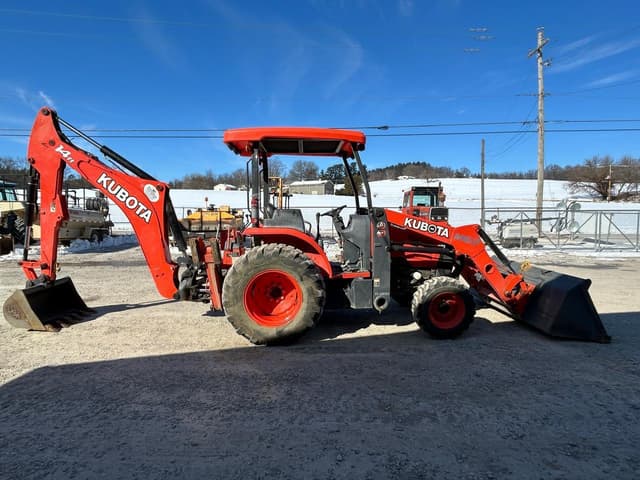 Image of Kubota M62 equipment image 4