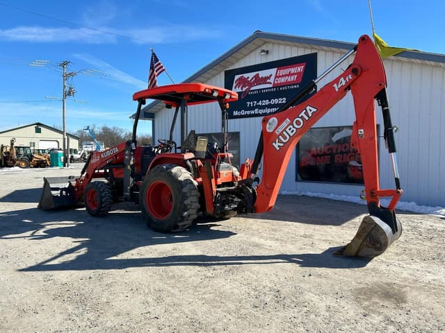 Image of Kubota M62 equipment image 1