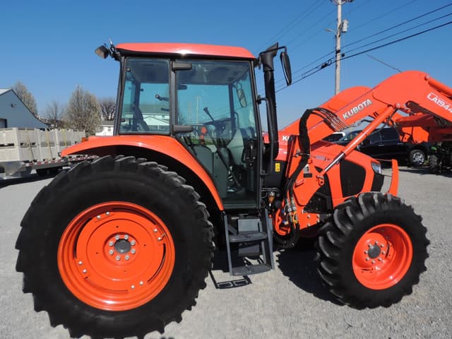 Image of Kubota M6S-111SDC equipment image 4