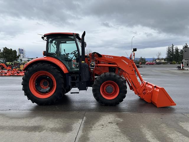 Image of Kubota M7.152 Deluxe equipment image 4