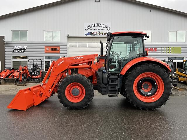 Image of Kubota M7.152 Deluxe equipment image 1