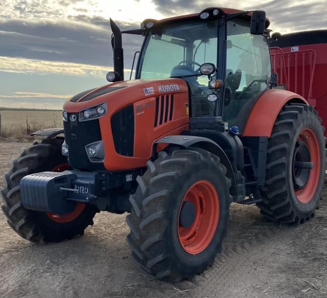 Image of Kubota M7.152 Deluxe equipment image 1