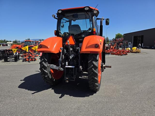 Image of Kubota M7.172 Premium KVT equipment image 3