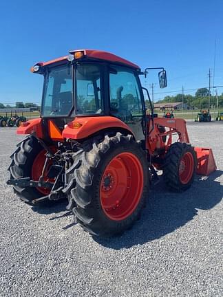 Image of Kubota M7060 equipment image 2