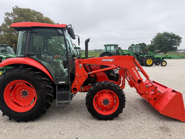 Image of Kubota M7060 equipment image 1