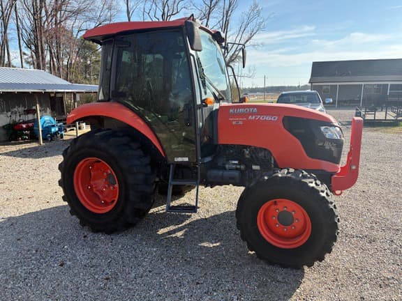 Image of Kubota M7060 Primary Image