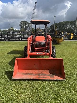 Image of Kubota M7060 equipment image 1