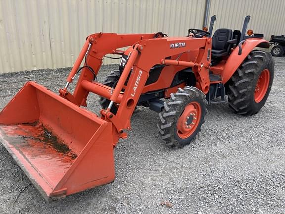 Image of Kubota M7060 equipment image 2