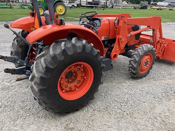 Image of Kubota M7060 equipment image 4